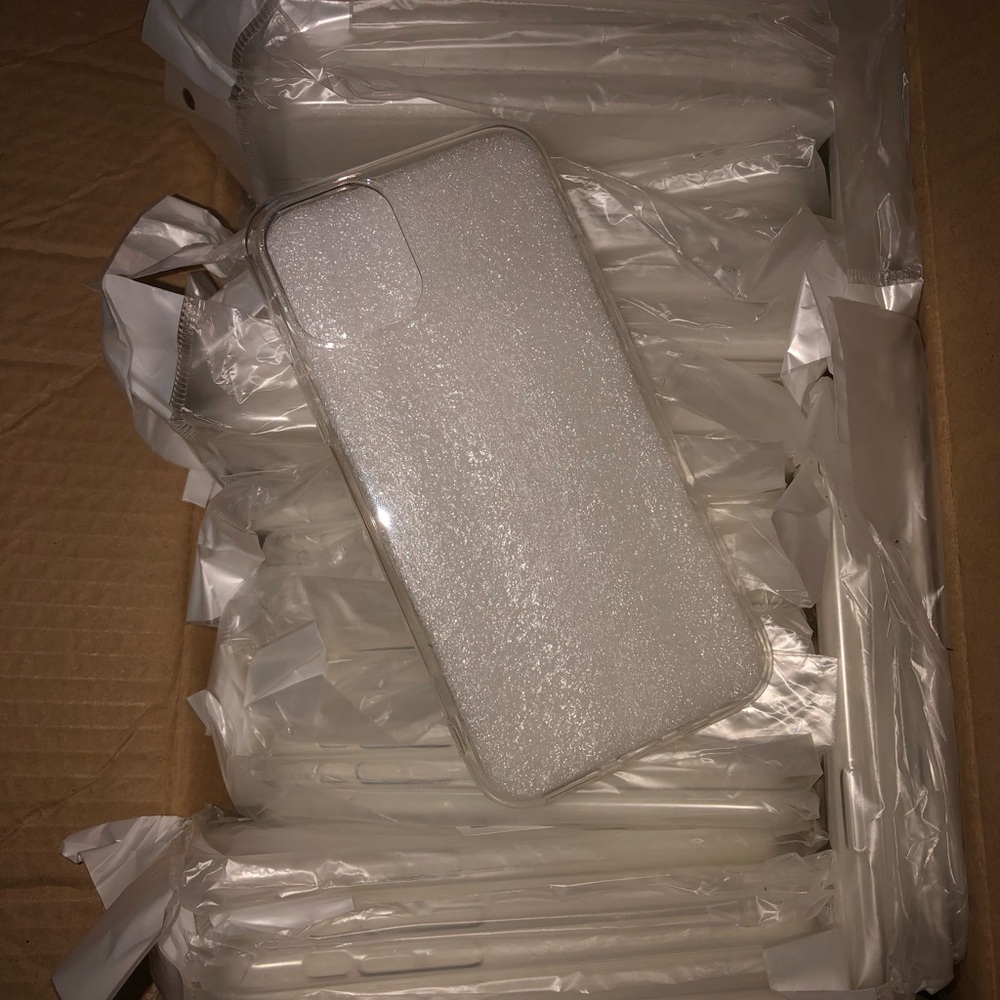 iPhone 11 Pro case (50 units )